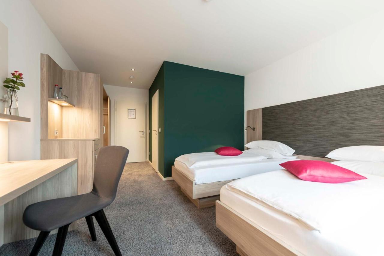 Hotel Gasthof Krone Niederstetten Extérieur photo