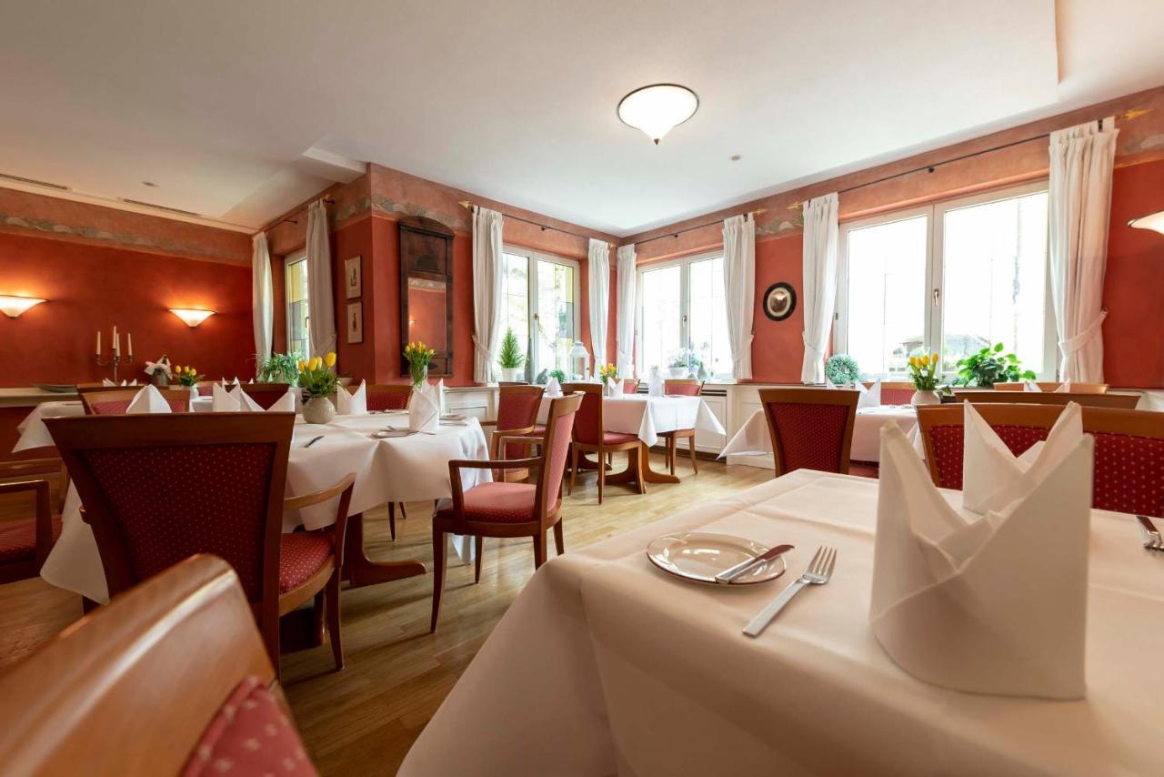 Hotel Gasthof Krone Niederstetten Extérieur photo